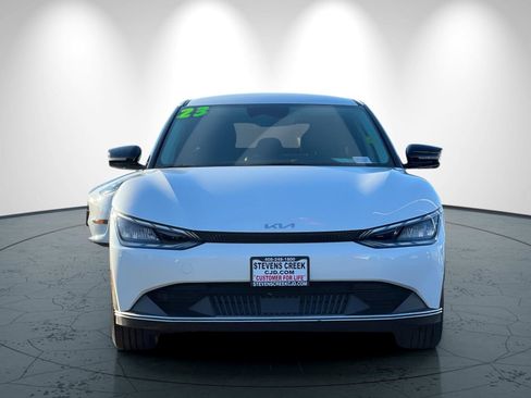 Used 2023 Kia EV6 Light image 9