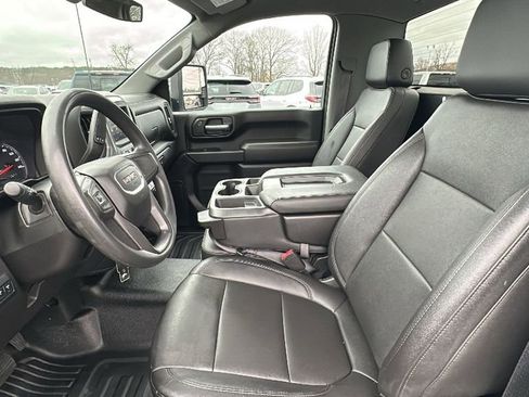 Used 2022 GMC Sierra 2500 Pro w/ Convenience Package image 9