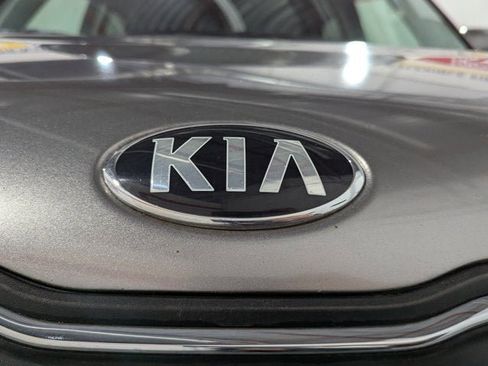 Used 2017 Kia Soul image 47