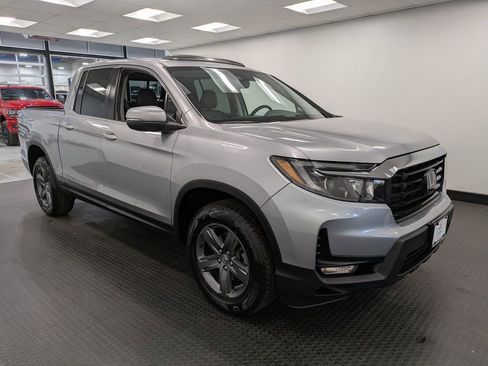 Certified 2023 Honda Ridgeline RTL image 3