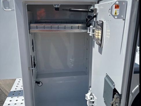 New 2025 Chevrolet Express 3500 w/ Power Convenience Package image 20