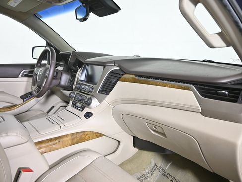 Used 2017 GMC Yukon Denali image 14