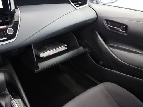 Used 2026 Toyota Corolla LE FWD image 21