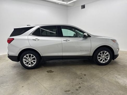 Used 2018 Chevrolet Equinox LT FWD image 4