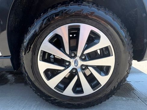Used 2023 Subaru Outback Premium AWD/4WD image 9