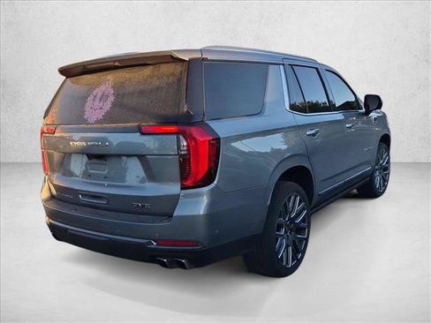Used 2025 GMC Yukon Denali Ultimate AWD/4WD image 5
