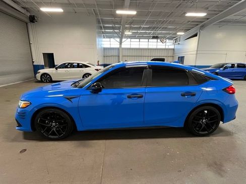 Used 2023 Honda Civic Sport image 6