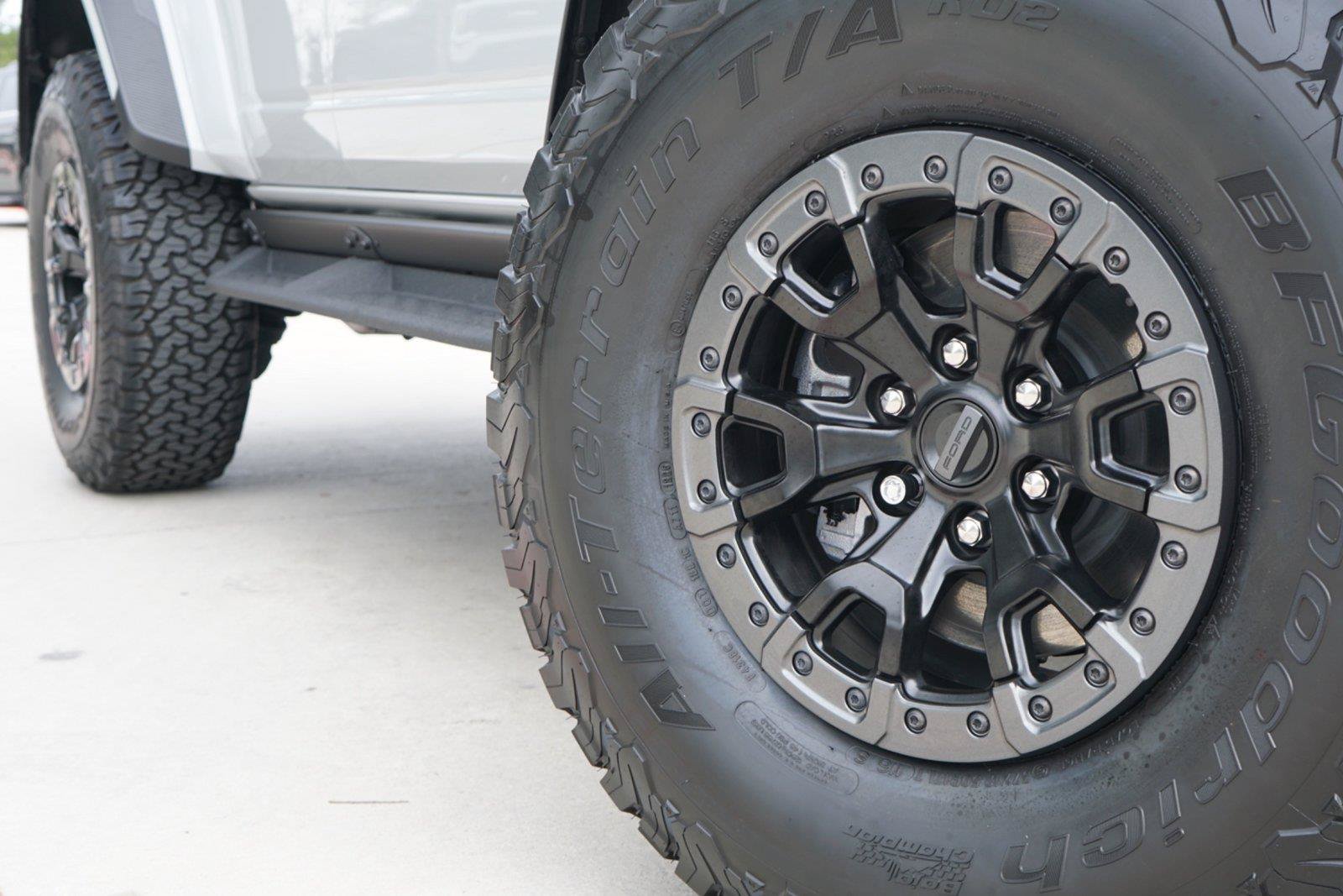 Used 2026 Ford Bronco Raptor AWD/4WD image 2