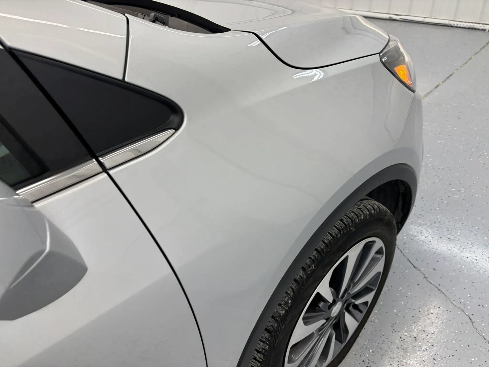 Used 2022 Buick Encore Preferred AWD/4WD image 25