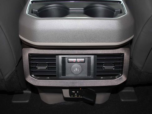 New 2026 Ford F350 Platinum w/ Platinum Plus Package image 23