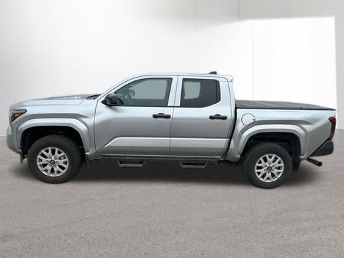 Used 2024 Toyota Tacoma SR image 14