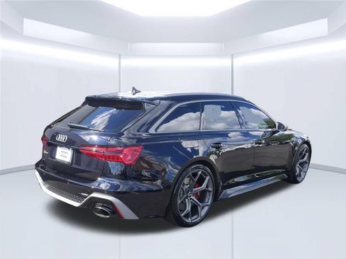 Certified 2024 Audi RS 6 performance AWD/4WD image 10