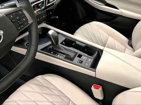 New 2026 Nissan Sentra SL w/ Floor Mat Package FWD image 9
