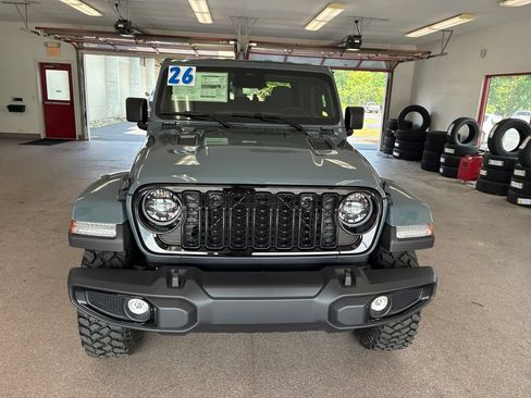 New 2026 Jeep Gladiator Sport AWD/4WD image 2