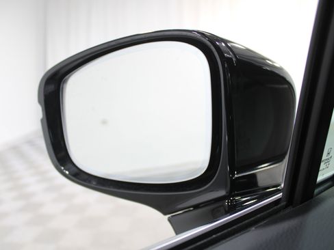 Used 2024 Honda Odyssey Elite image 17