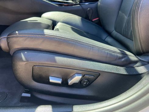 Used 2021 BMW 530i w/ Convenience Package image 38