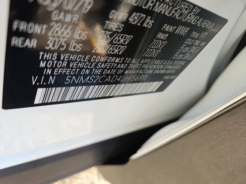 Used 2020 Hyundai Santa Fe SE image 7