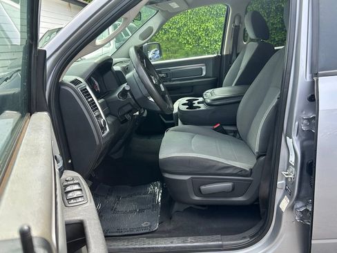 Used 2021 RAM 1500 Classic SLT AWD/4WD image 13