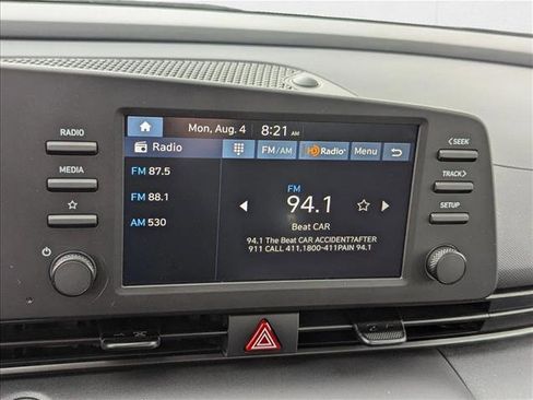 New 2025 Hyundai Elantra Sport image 11