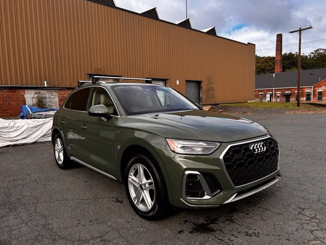 Used 2023 Audi Q5 e Premium Plus w/ Premium Plus Package AWD/4WD image 3