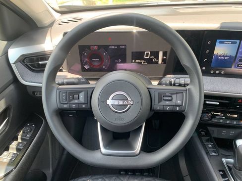 New 2026 Nissan Kicks SV w/ Cold Weather Package FWD image 8