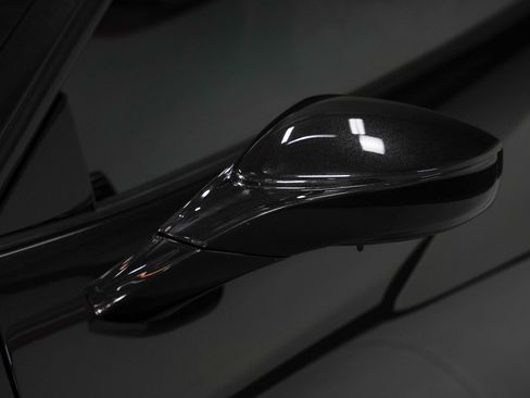 Used 2017 Ferrari 488 GTB RWD image 16