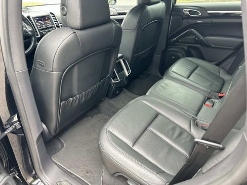 Used 2014 Porsche Cayenne image 22
