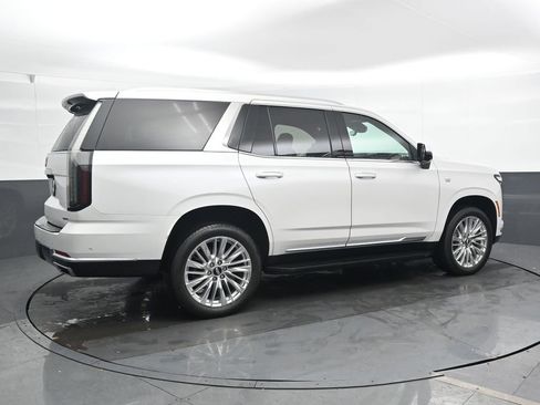Used 2025 Cadillac Escalade Premium Luxury w/ LPO, Floor Liner Package image 4