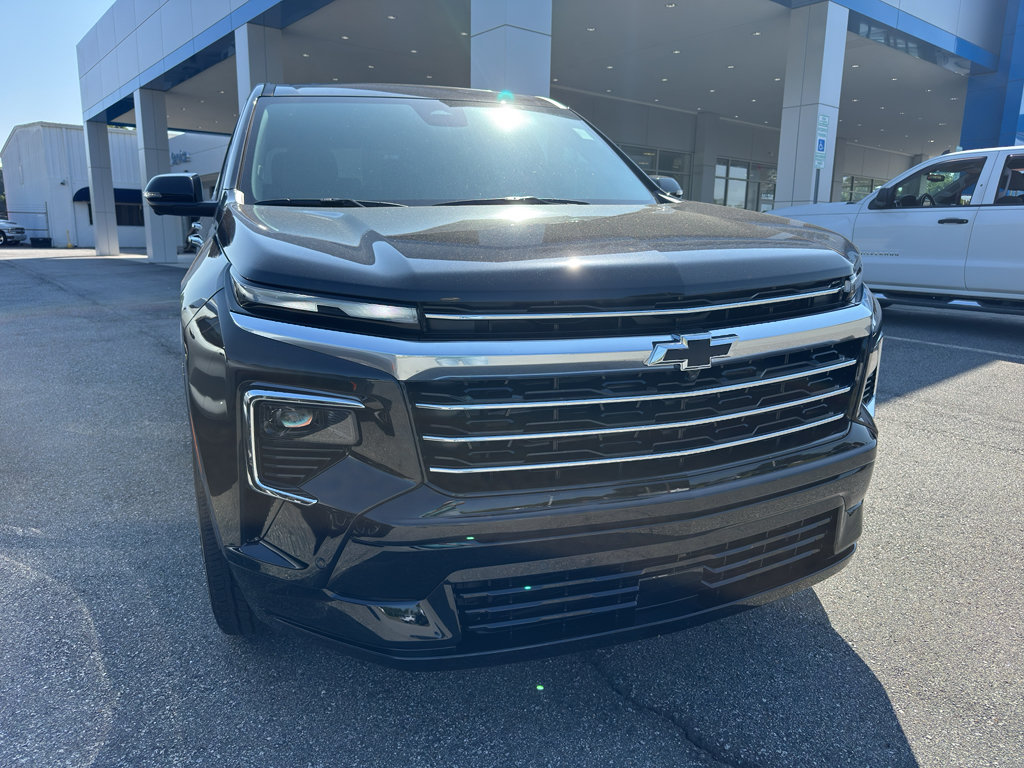 New 2026 Chevrolet Traverse High Country FWD image 2