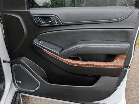 Used 2020 Chevrolet Tahoe Premier image 38