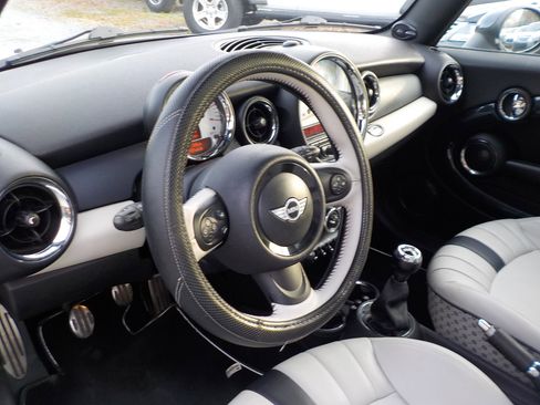 Used 2012 MINI Cooper S image 11