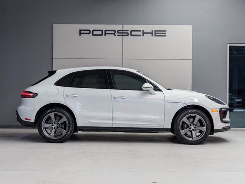 Certified 2026 Porsche Macan image 8
