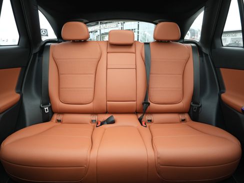 New 2026 Mercedes-Benz GLC 300 4MATIC image 34