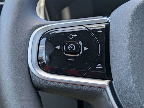 New 2026 Volvo XC60 B5 Plus w/ Protection Package Premier image 33