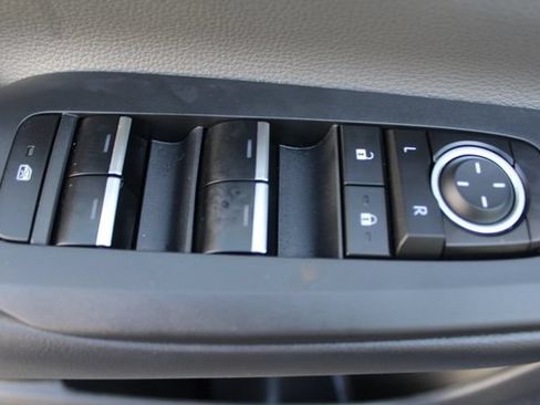 Certified 2026 Toyota Prius XLE FWD image 44