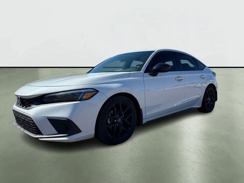 Used 2022 Honda Civic Sport image 2