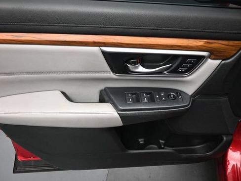 Used 2020 Honda CR-V Touring image 19