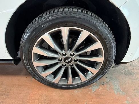 Used 2020 Lincoln Navigator Reserve w/ Luxury Package AWD/4WD image 8