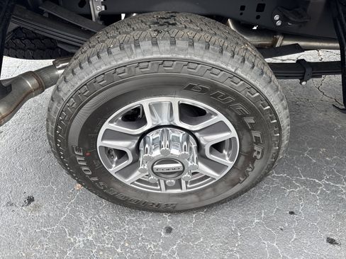 New 2025 Ford F350 Lariat w/ Lariat Ultimate Package image 17