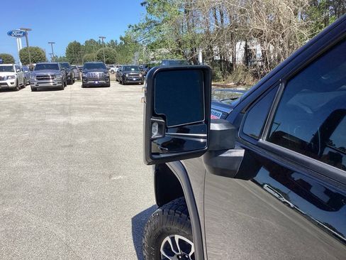 Used 2021 GMC Sierra 2500 AT4 image 24