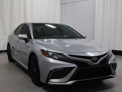 Used 2022 Toyota Camry XSE AWD/4WD image 13