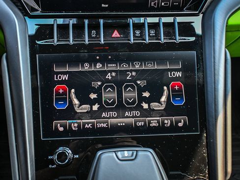 Used 2024 Lamborghini Urus S AWD/4WD image 17