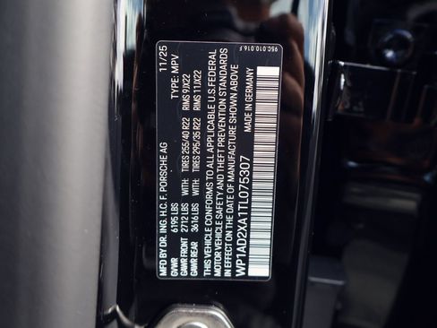 New 2026 Porsche Macan Electric RWD image 29