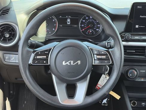Used 2023 Kia Forte LXS w/ LXS Technology Package FWD image 21