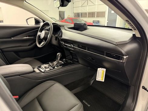 Used 2024 MAZDA CX-30 AWD 2.5 S w/ Select Sport Pkg image 32