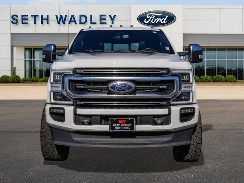 Used 2022 Ford F250 Platinum w/ FX4 Off-Road Package image 2