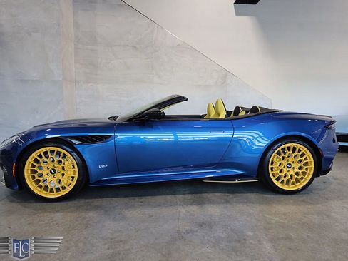 Used 2023 Aston Martin DBS Superleggera Volante image 53