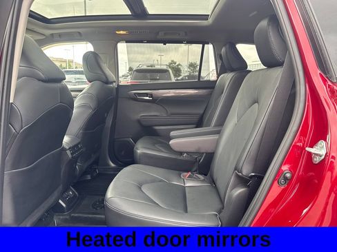 Used 2023 Toyota Highlander Platinum AWD/4WD image 21