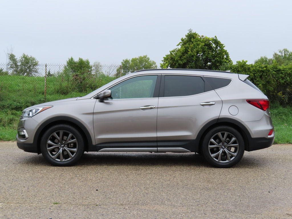 Used 2017 Hyundai Santa Fe Sport w/ 2.0T Ultimate Tech Package 05 FWD image 7