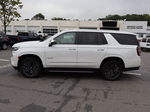 Used 2021 Chevrolet Tahoe Premier w/ Premium Package RWD image 7